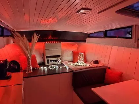 Botel Ma Nuit Insolite Sur Un Bateau Valence