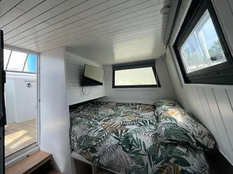 Ma Nuit Insolite Sur Un Bateau Valence  Botel