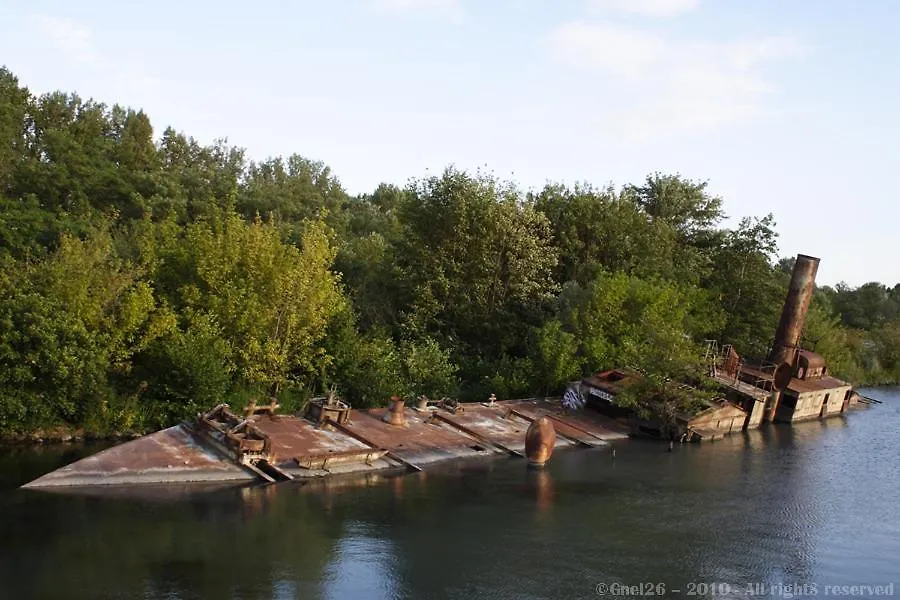 Ma Nuit Insolite Sur Un Bateau Valence  0*, Valence (Drome) France